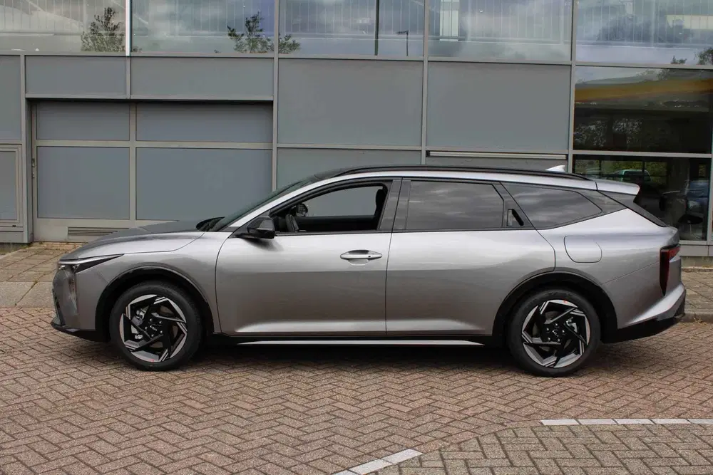 Kia K4 1.0 T-GDi MHEV GT-Line Launch Edition (pa uit 2026, foto 17