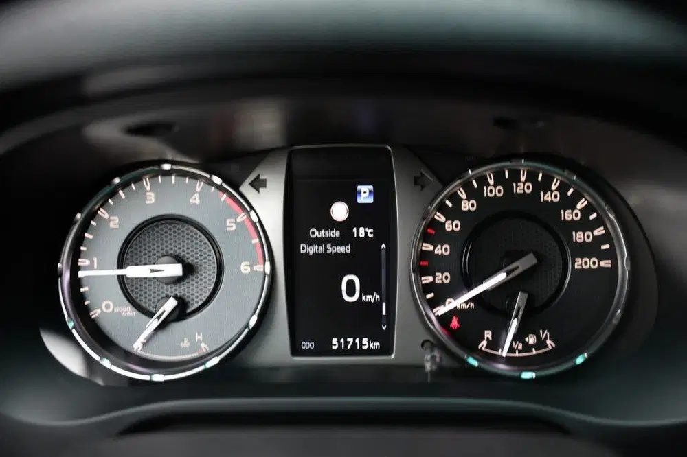 Toyota Hilux 2.8 D-4D DUBBEL CABIN EXECUTIVE A uit 2024, foto 11