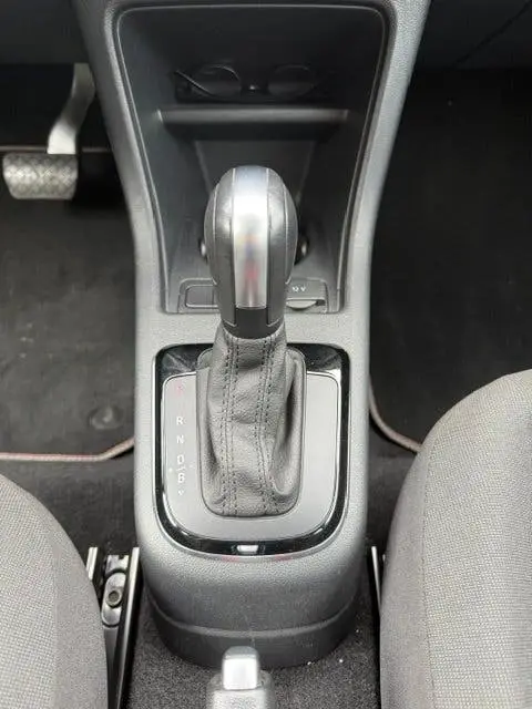Volkswagen Up! e-Up! Elektromotor 83pk 2021 Zwart 5 Deurs uit 2021, foto 18