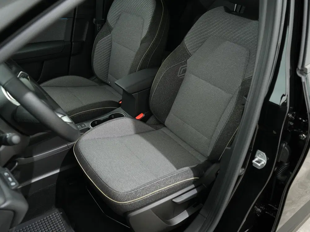 Renault Captur 1.3 MILD HYBRID 140PK TECHNO EDC MY25 uit 2025, foto 4