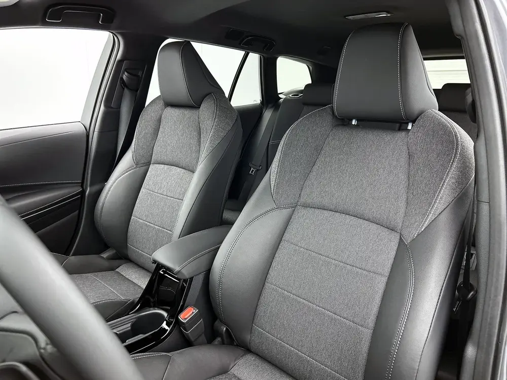 Toyota Corolla Hybrid 200 Dynamic uit 2025, foto 12