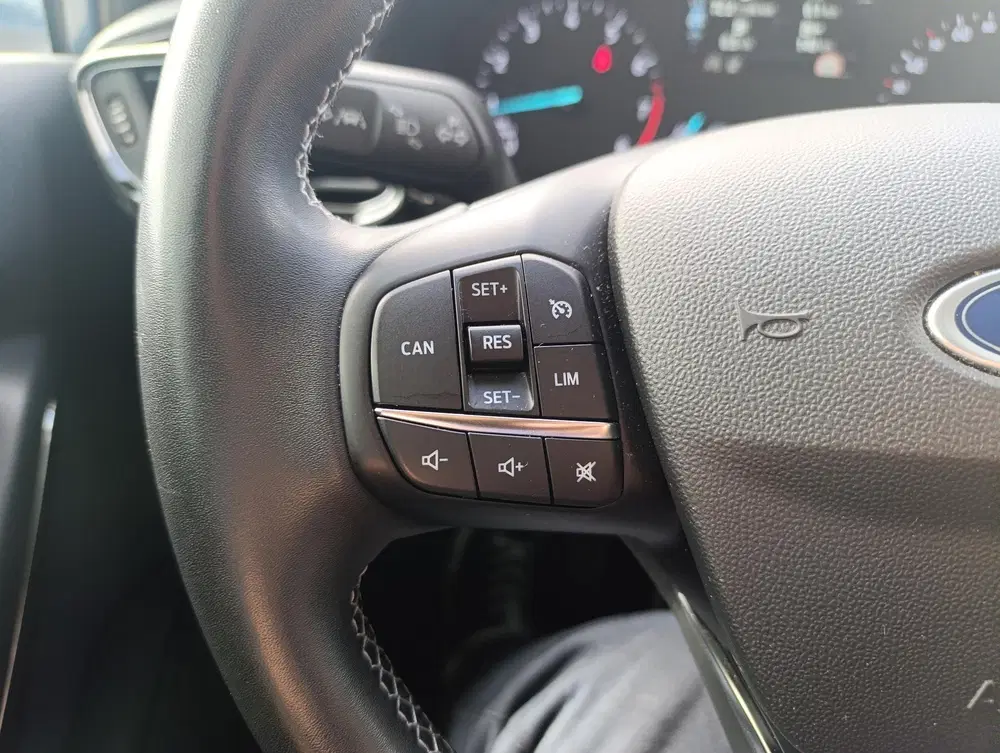 Ford Fiesta 1.0 EcoBoost Hybrid Titanium X uit 2023, foto 19