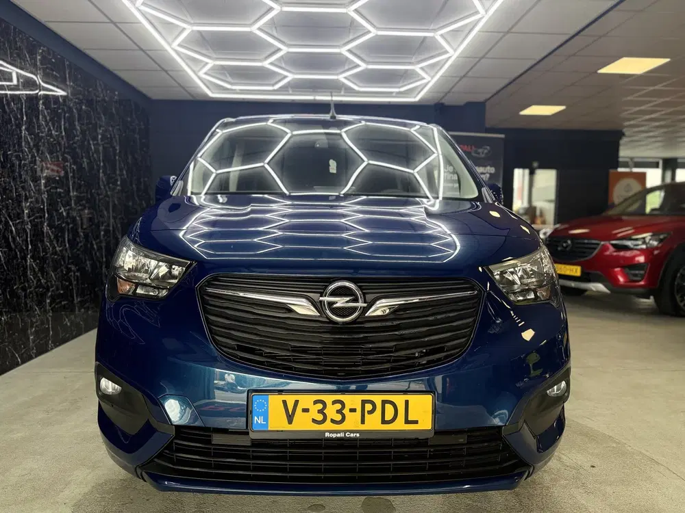 Opel Combo 1.2 Turbo L1H1 Edition (bj 2021) uit 2021, foto 2