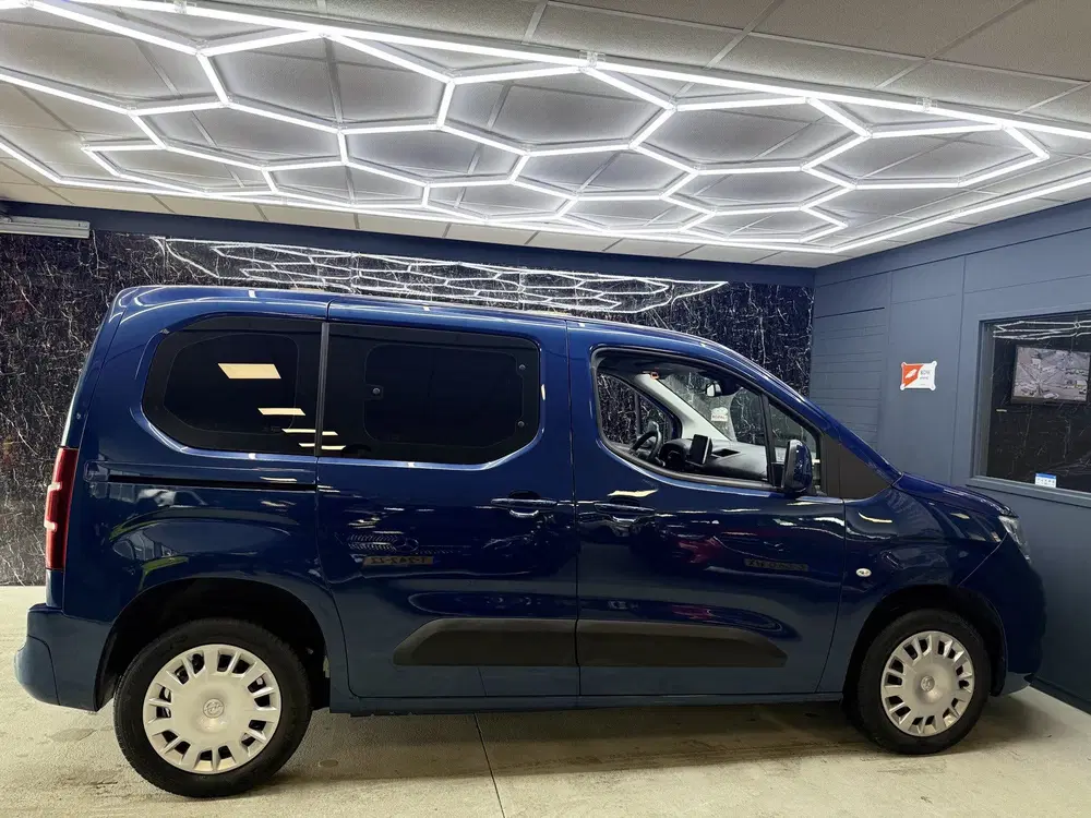Opel Combo 1.2 Turbo L1H1 Edition (bj 2021) uit 2021, foto 4