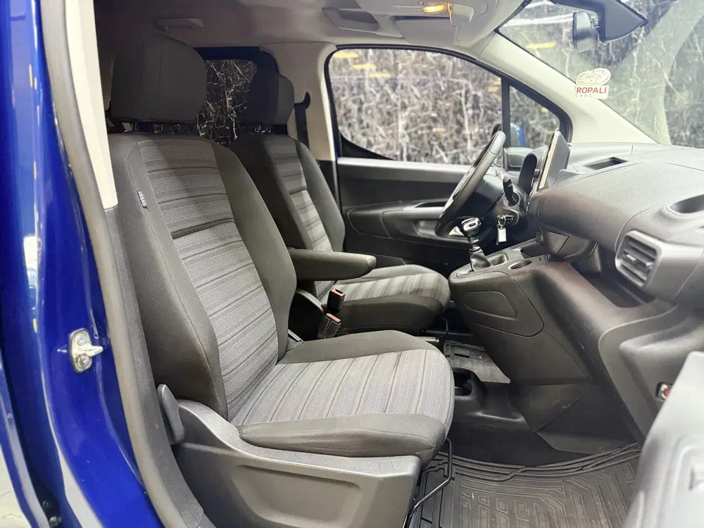 Opel Combo 1.2 Turbo L1H1 Edition (bj 2021) uit 2021, foto 8