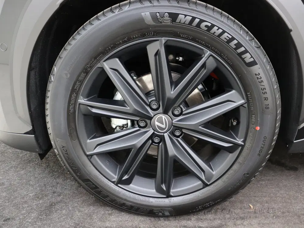Lexus LBX 35th Edition uit 2026, foto 8