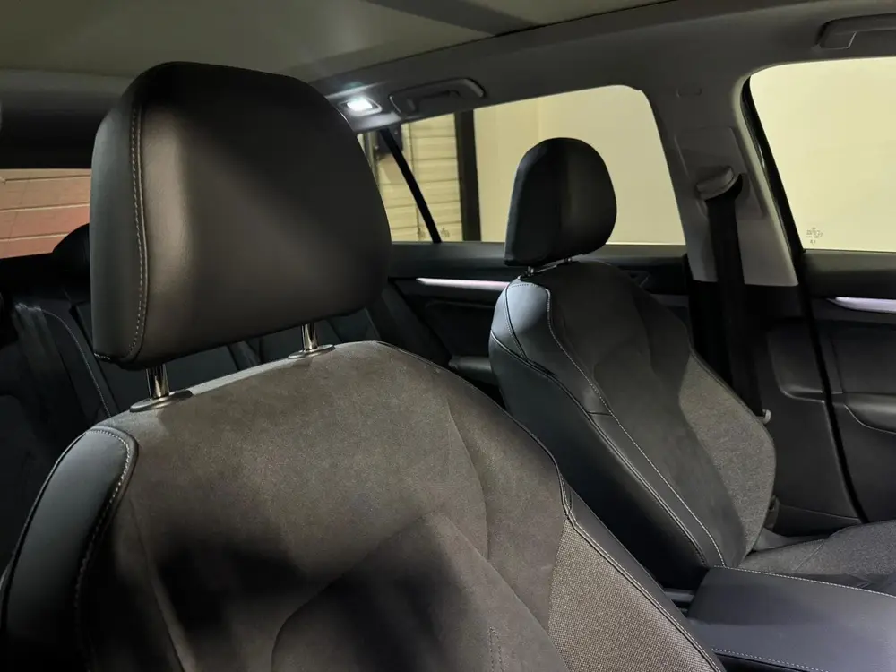 Volkswagen Golf 1.5 eTSI Life PANO 360' SFEER' uit 2025, foto 19