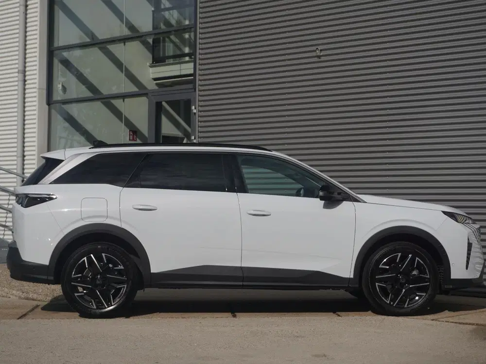 Peugeot 5008 1.2 Hybrid 136 Allure 7p uit 2025, foto 6
