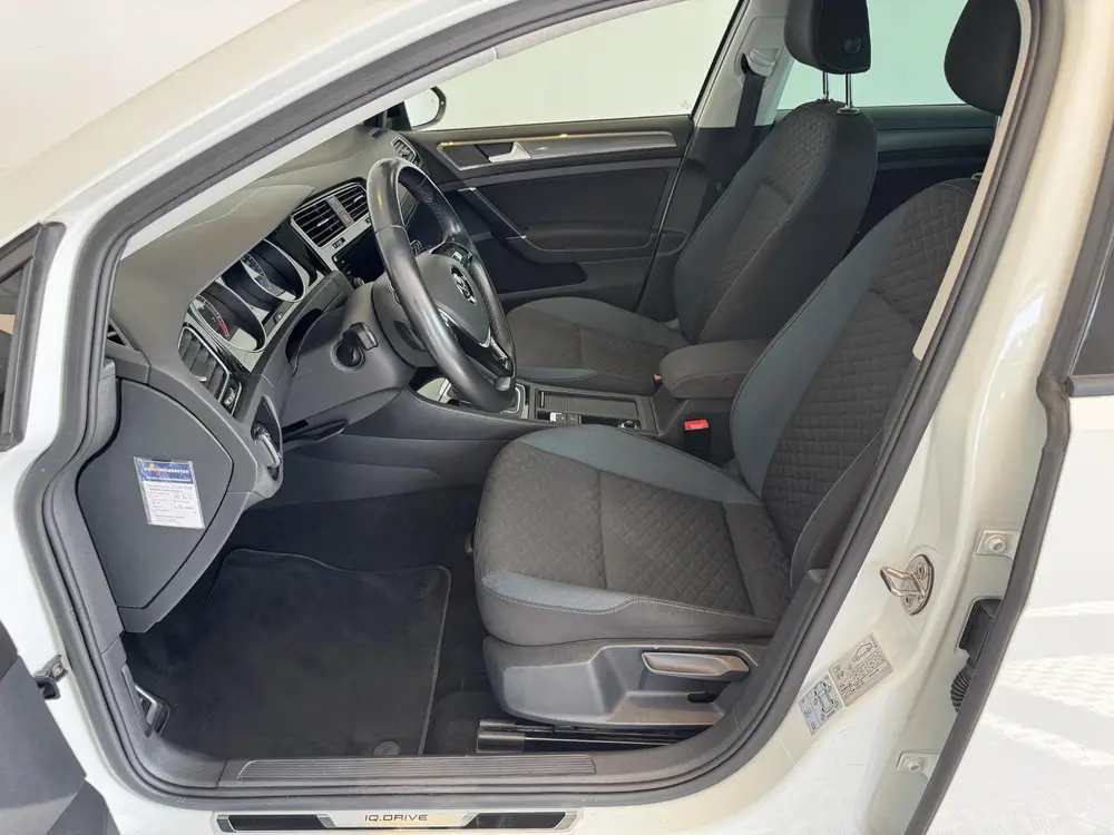 Volkswagen Golf 1.5 TSI Highline Business R-Line 18” inch uit 2019, foto 11