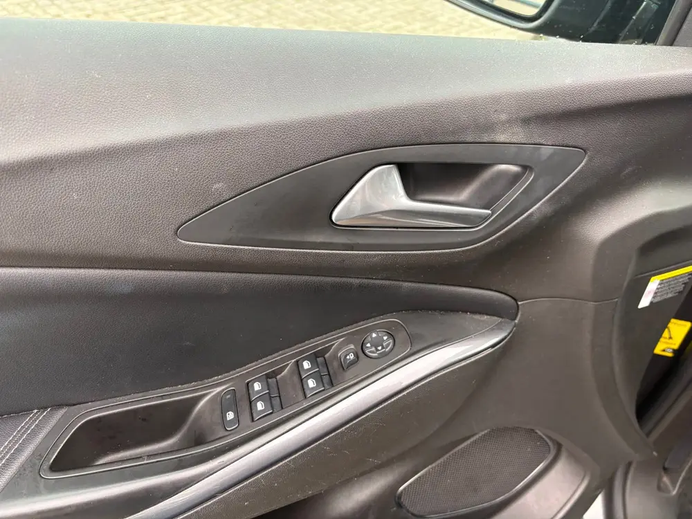 Opel Grandland X 1.2 Turbo Business Executive uit 2019, foto 15
