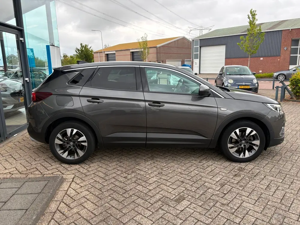 Opel Grandland X 1.2 Turbo Business Executive uit 2019, foto 6