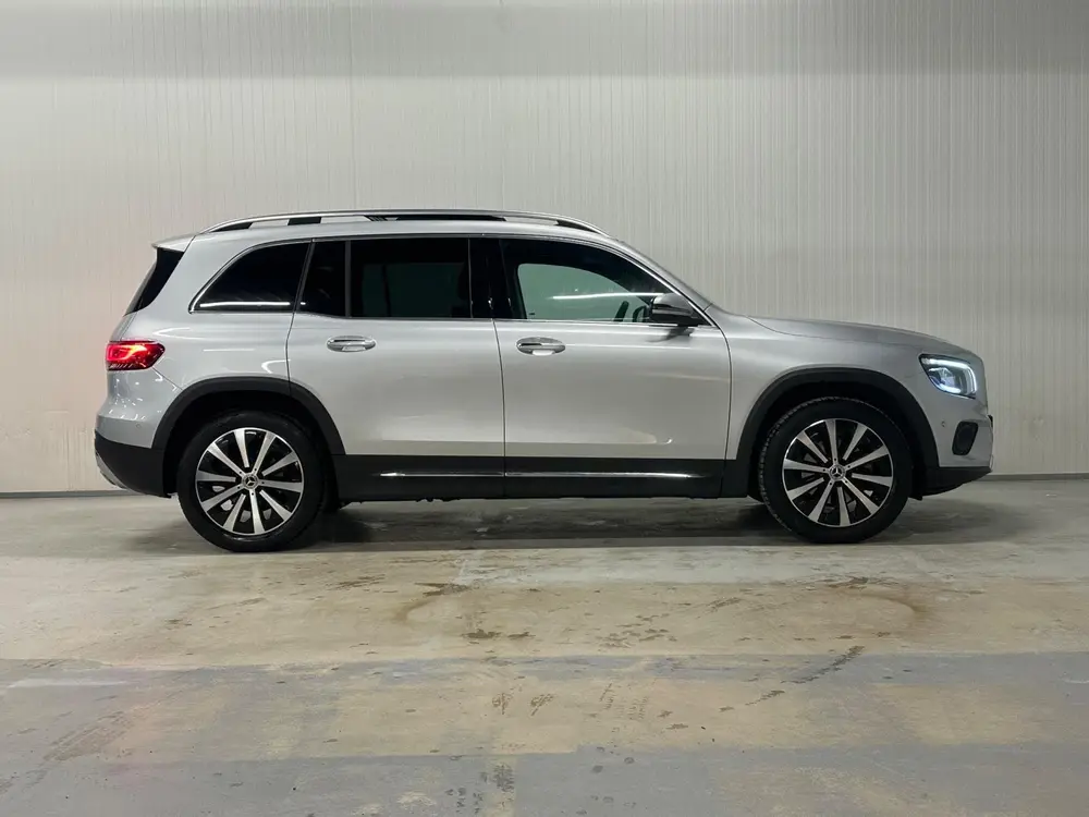 Mercedes-Benz GLB 200 uit 2023, foto 12