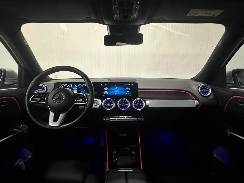 Mercedes-Benz GLB 200 uit 2023, foto 3