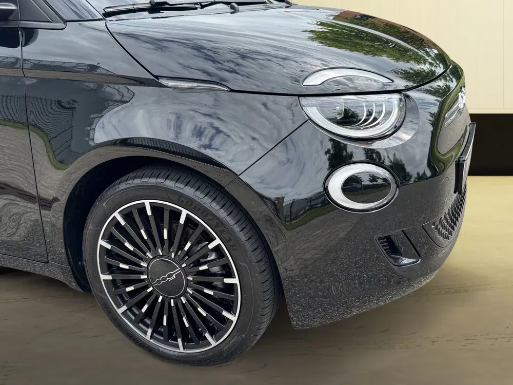 Fiat 500e CABRIO ICON+ 42KWH Soh 93% uit 2022, foto 11
