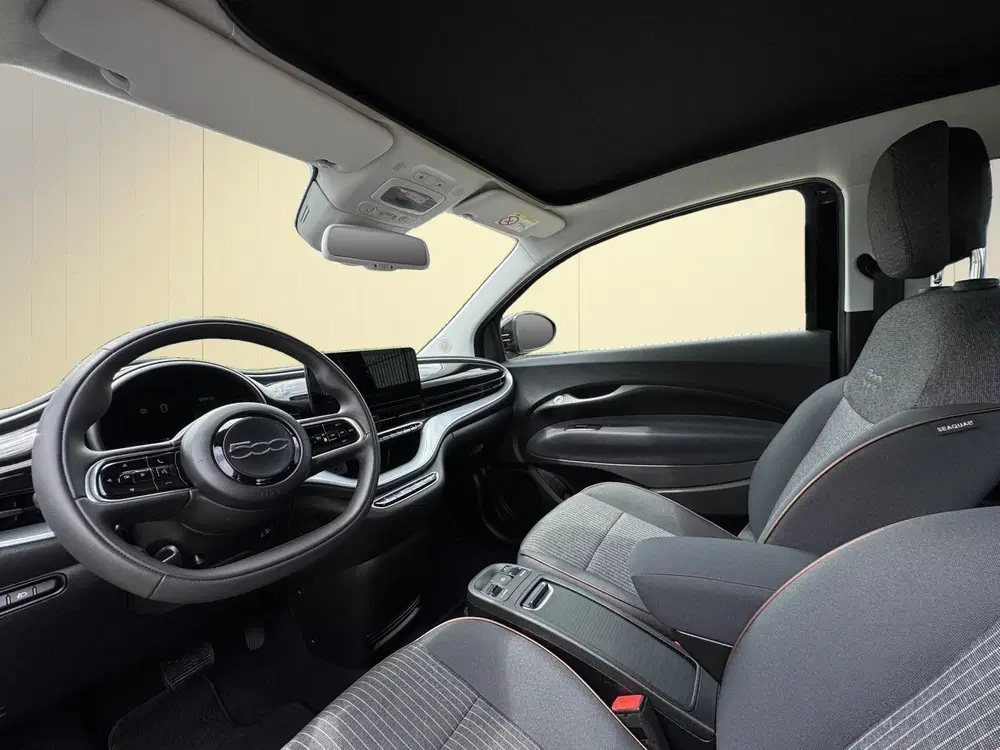 Fiat 500e CABRIO ICON+ 42KWH Soh 93% uit 2022, foto 14