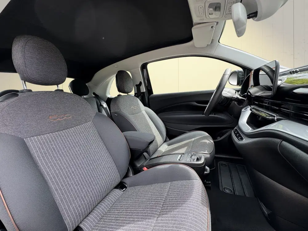 Fiat 500e CABRIO ICON+ 42KWH Soh 93% uit 2022, foto 18