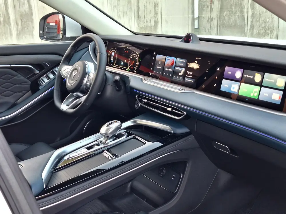 Voyah Free Limited Edition Business 4WD 106 kWh | Schuifdak uit 2026, foto 10