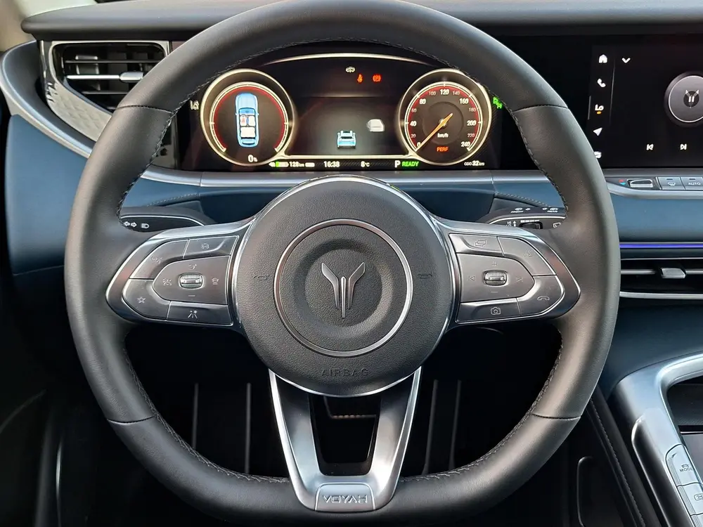 Voyah Free Limited Edition Business 4WD 106 kWh | Schuifdak uit 2026, foto 12