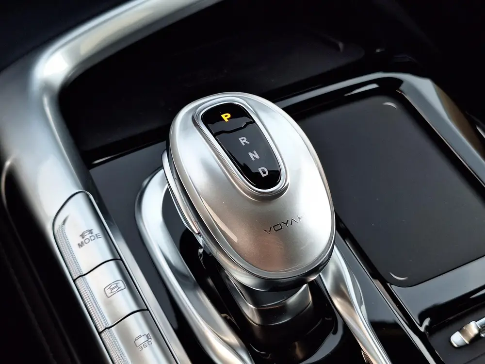 Voyah Free Limited Edition Business 4WD 106 kWh | Schuifdak uit 2026, foto 18