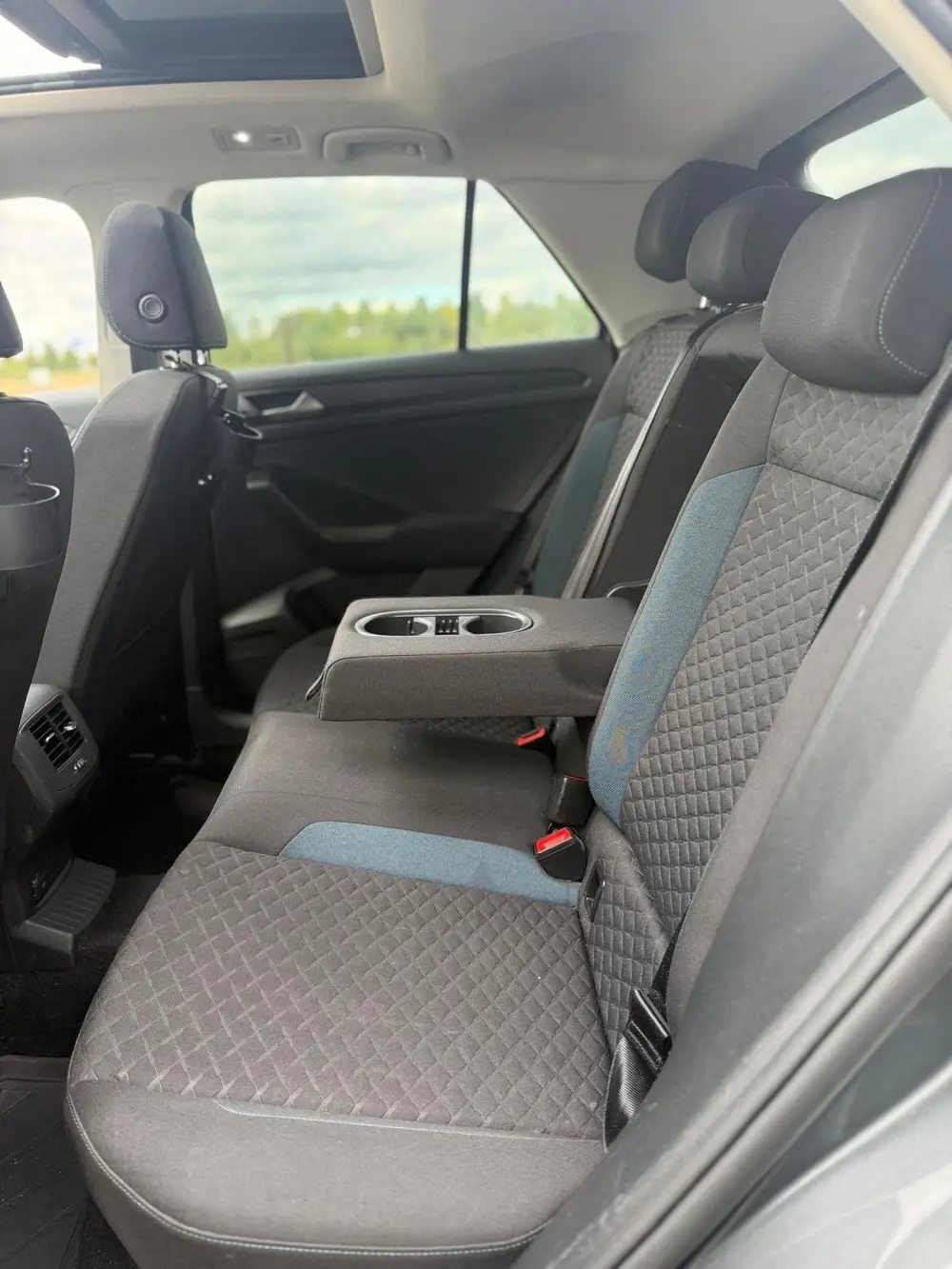 Volkswagen T-ROC 1.5 TSI iQ.Drive/DSG/Pano/Acc/Virt.dash uit 2019, foto 14