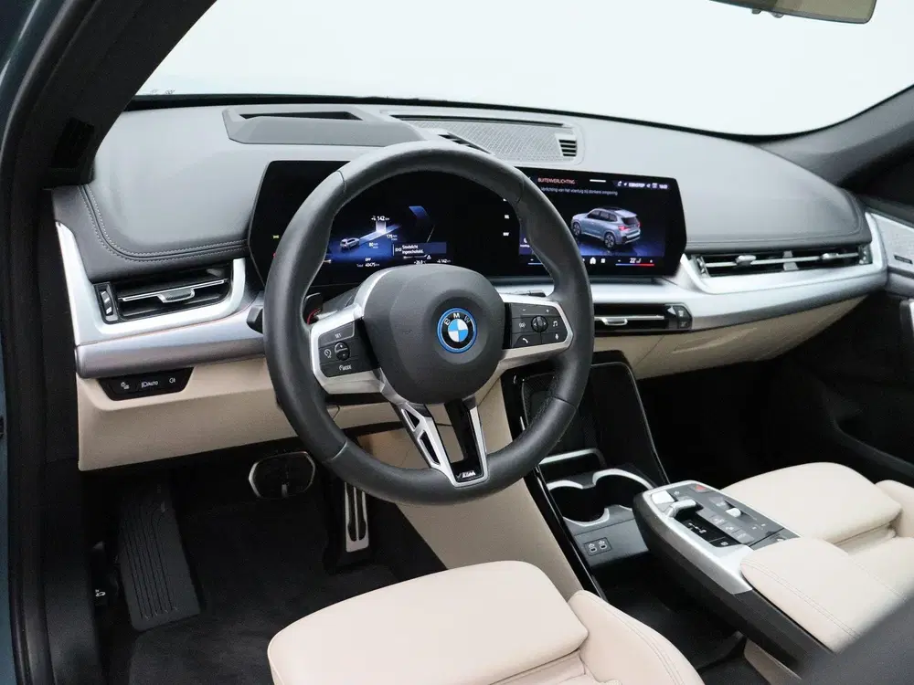 BMW iX1 eDrive20 M Sportpakket uit 2024, foto 10