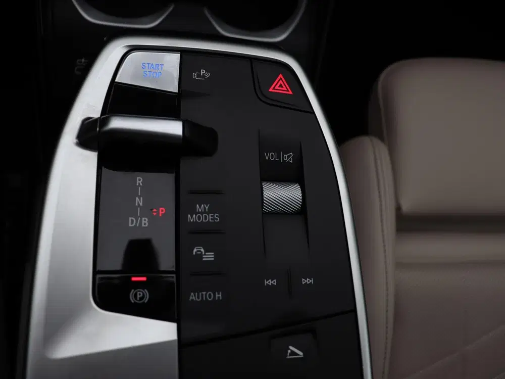 BMW iX1 eDrive20 M Sportpakket uit 2024, foto 19