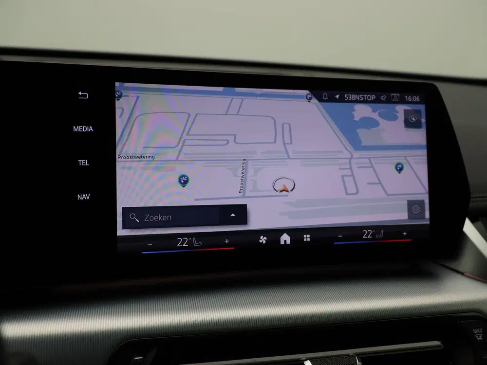 BMW iX1 eDrive20 M Sportpakket uit 2024, foto 20