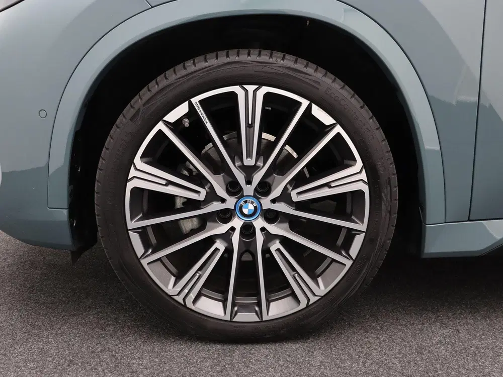 BMW iX1 eDrive20 M Sportpakket uit 2024, foto 8