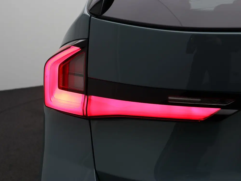BMW iX1 eDrive20 M Sportpakket uit 2024, foto 9