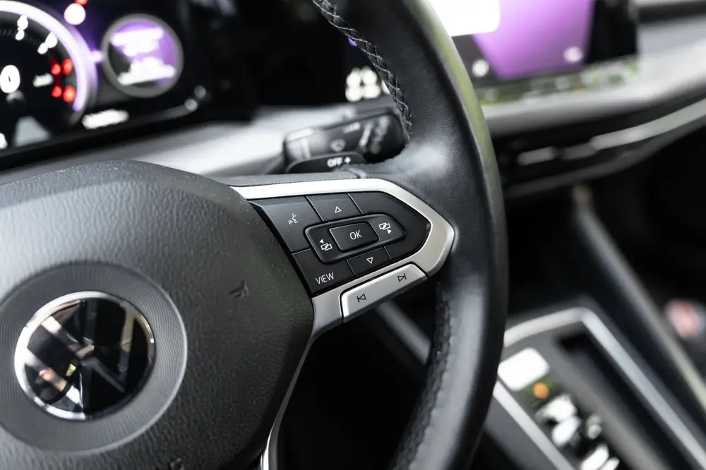 Volkswagen Golf 1.5 eTSI Style IQ Light | Camera | Massage | uit 2020, foto 4