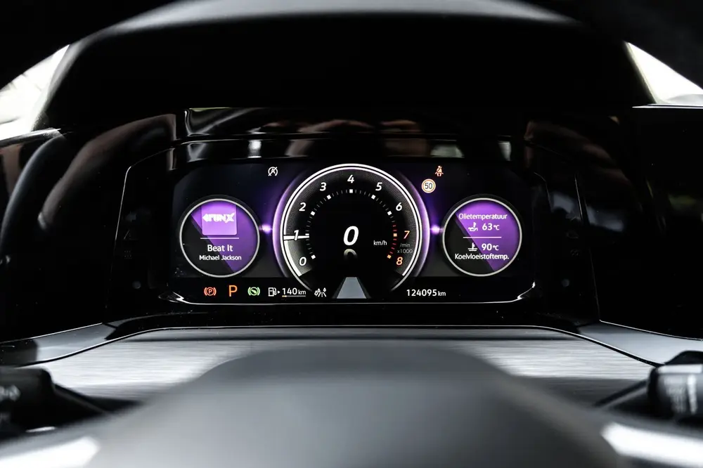 Volkswagen Golf 1.5 eTSI Style IQ Light | Camera | Massage | uit 2020, foto 7