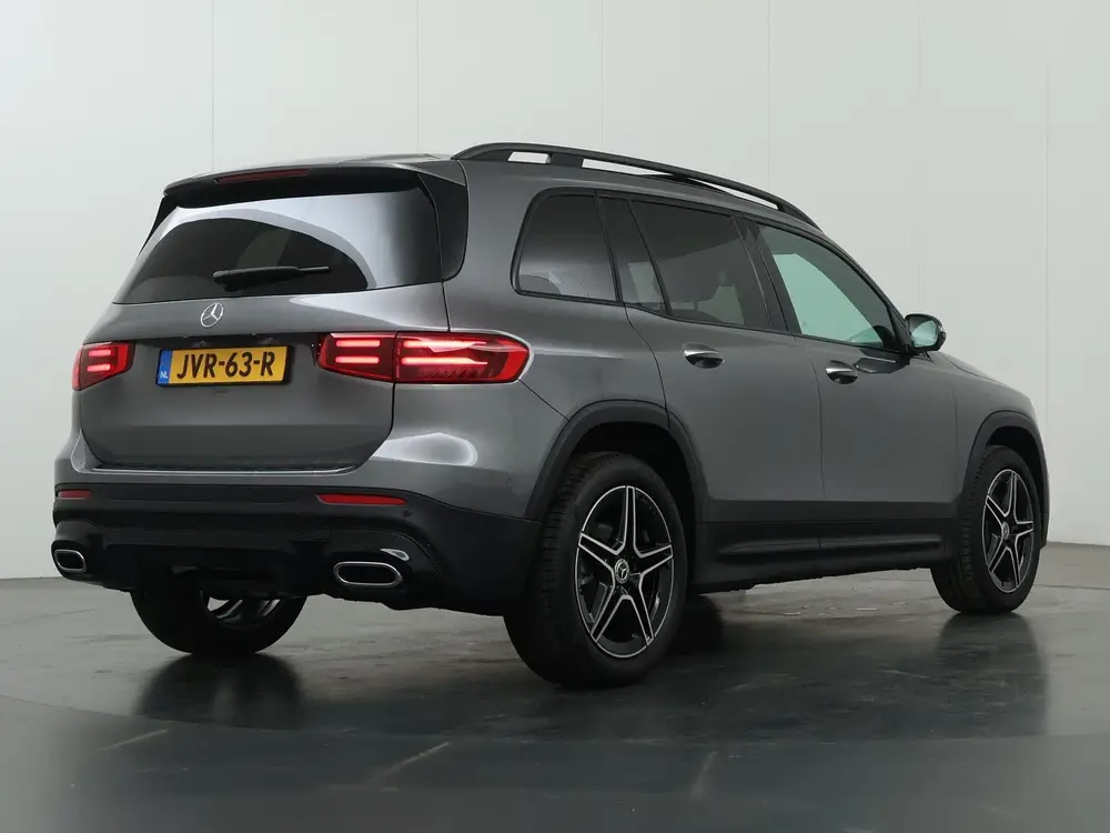 Mercedes-Benz GLB 180 Business Solution AMG uit 2026, foto 2
