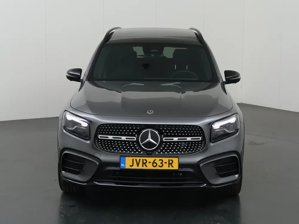 Mercedes-Benz GLB 180 Business Solution AMG uit 2026, foto 3
