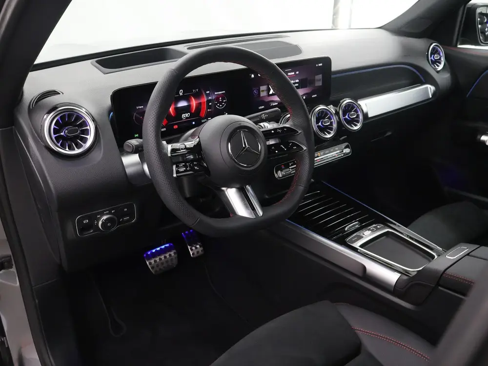 Mercedes-Benz GLB 180 Business Solution AMG uit 2026, foto 7
