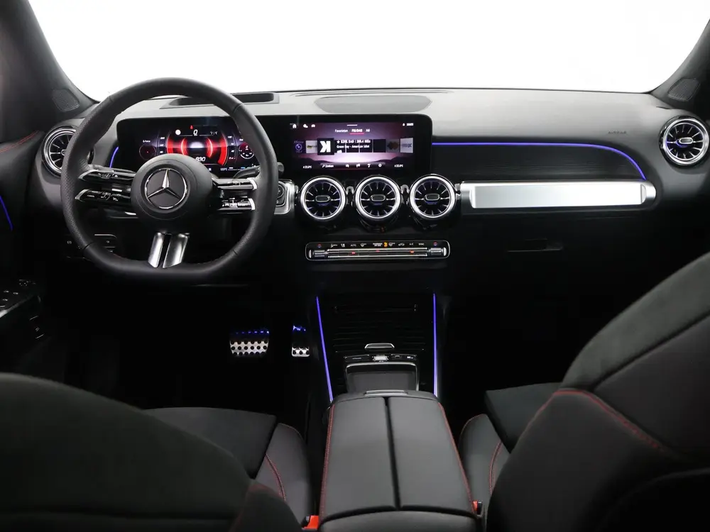 Mercedes-Benz GLB 180 Business Solution AMG uit 2026, foto 8