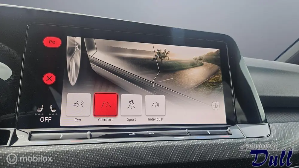 Volkswagen Golf 1.5 eTSI R-Line DSG Virtualdashboard 68118KM uit 2020, foto 20