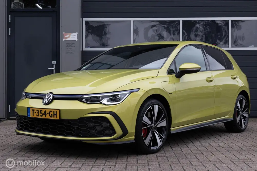 Volkswagen Golf 1.4 eHybrid GTE IQ LICHT VIRTUAL COCKPIT uit 2021