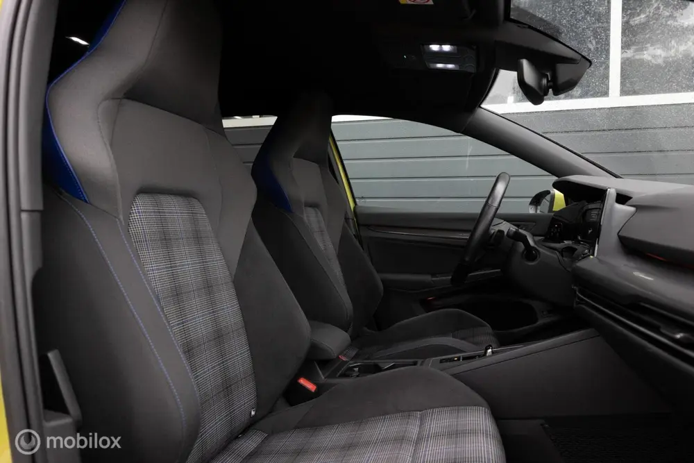 Volkswagen Golf 1.4 eHybrid GTE IQ LICHT VIRTUAL COCKPIT uit 2021, foto 14