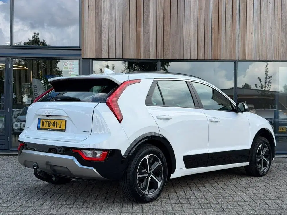 Kia Niro 1.6 GDi PHEV DynamicLine Trekhaak ACC Groo uit 2022, foto 2