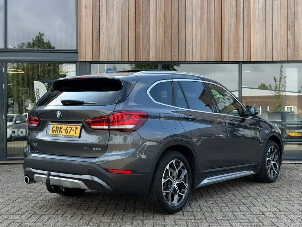 BMW X1 xDrive25e eDrive Edition Pano LED Sportsto uit 2021, foto 2