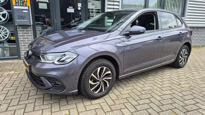 Volkswagen POLO 1.0i TSI R line DSG  95PK AIRCO NAVI PDC VIR uit 2022