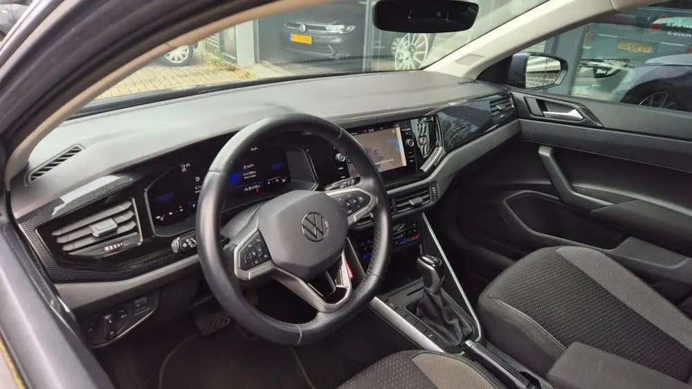 Volkswagen POLO 1.0i TSI R line DSG  95PK AIRCO NAVI PDC VIR uit 2022, foto 18