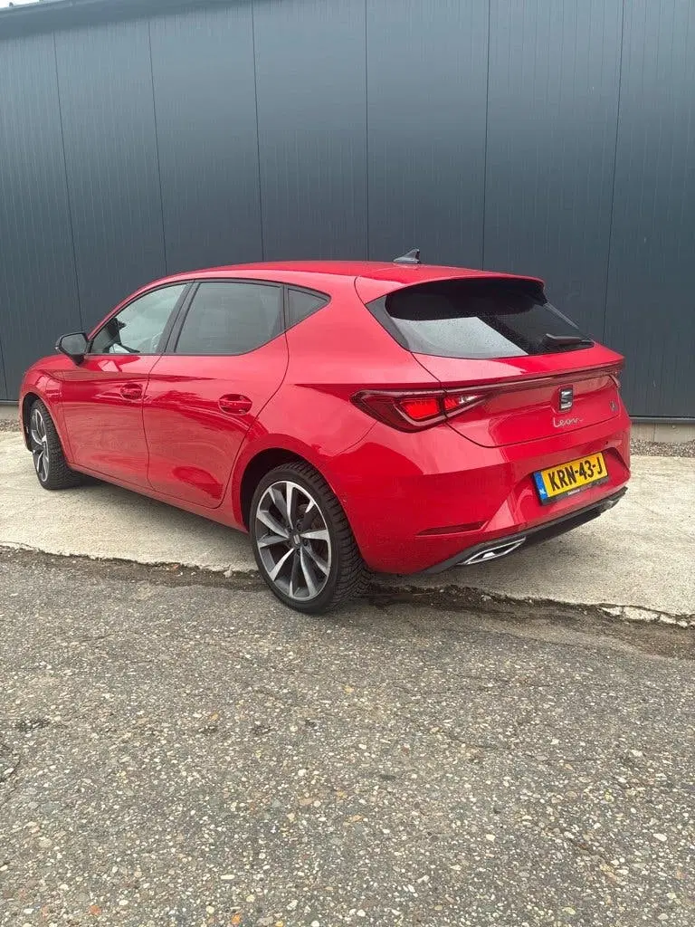 SEAT Leon FR 1.4 TSI eHybrid PHEV Plug-in Hybrid uit 2021, foto 3