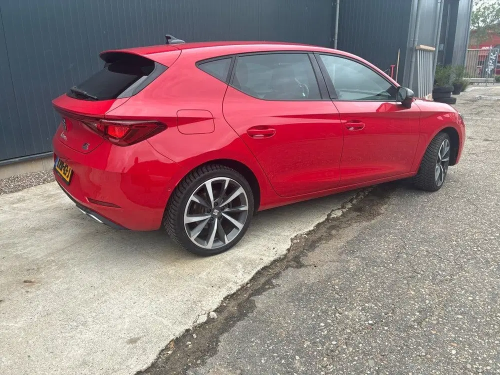 SEAT Leon FR 1.4 TSI eHybrid PHEV Plug-in Hybrid uit 2021, foto 6