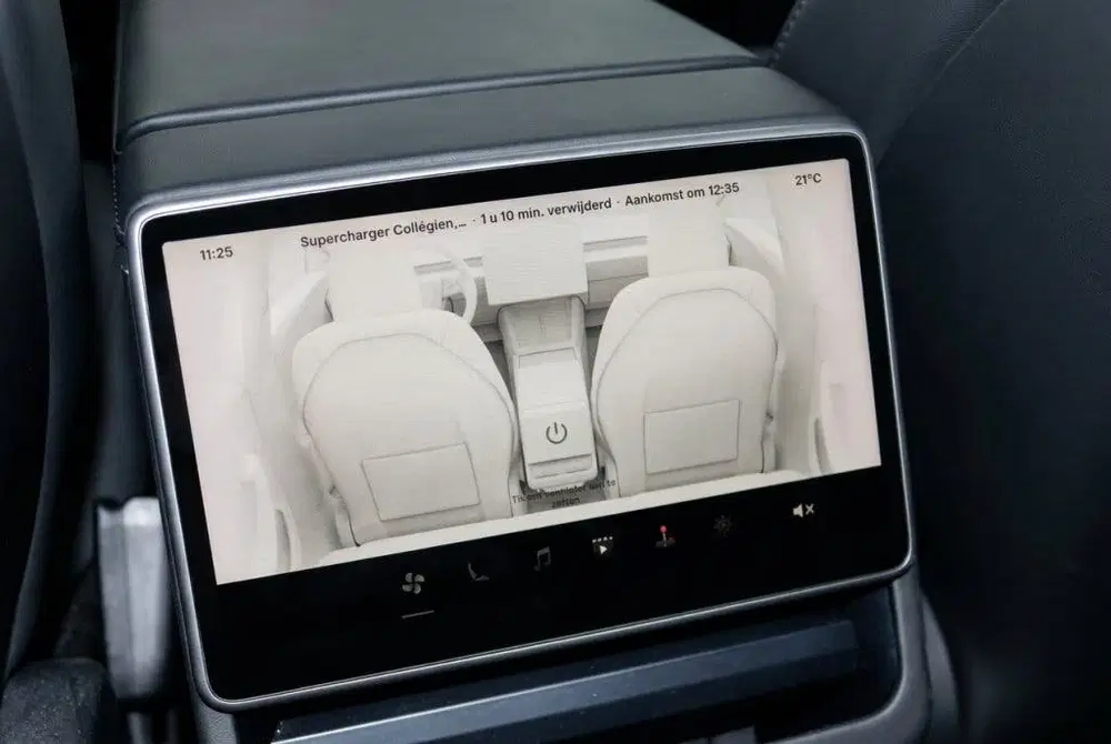 Tesla Model 3 Premium Long Range AWD 78kWh l FSD4 (HW4) uit 2024, foto 11