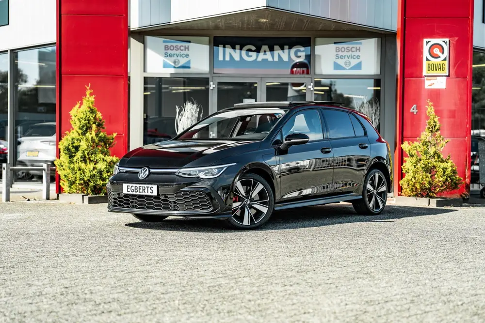 Volkswagen Golf 1.4 eHybrid GTE | Dealer onderhouden | Pano uit 2022