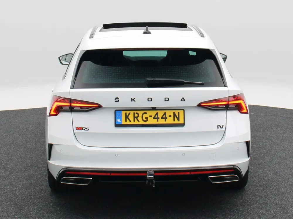Skoda Octavia 1.4 TSi 245 Pk RS iV PHEV Business uit 2023, foto 7