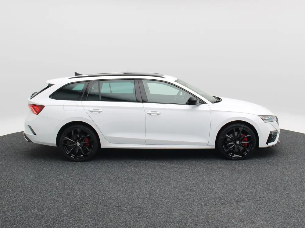 Skoda Octavia 1.4 TSi 245 Pk RS iV PHEV Business uit 2023, foto 8