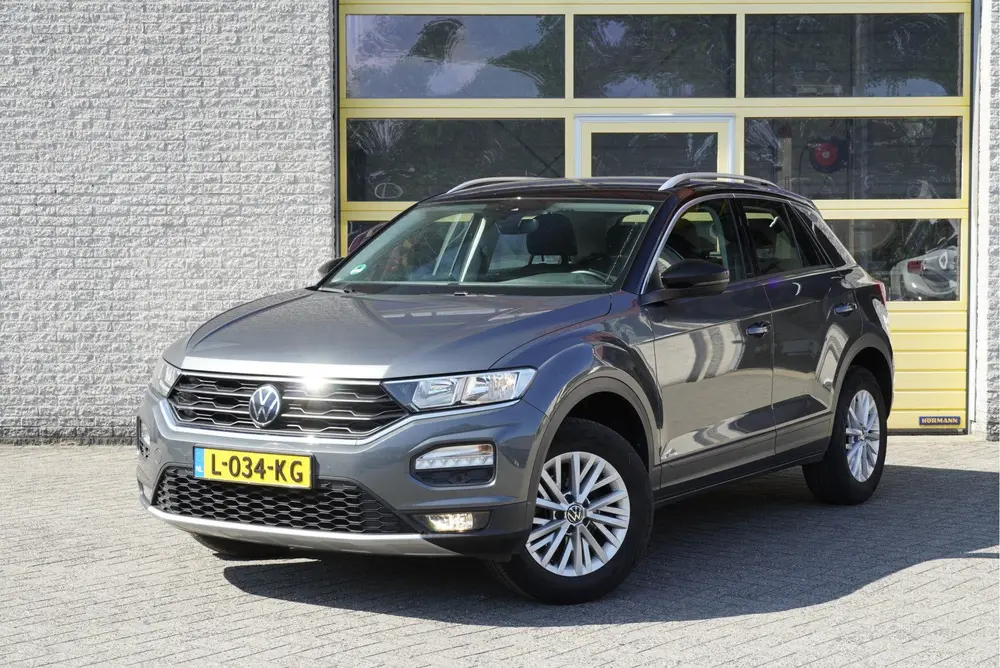 Volkswagen T-Roc 1.0 TSI Style Business BJ2021 Lmv 16" | Led uit 2021