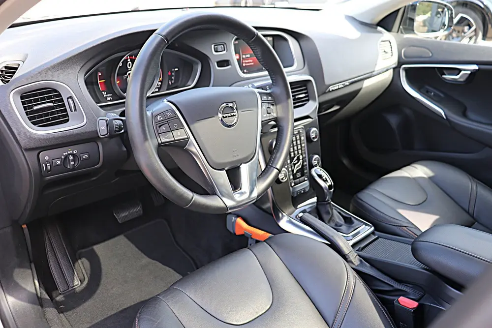 Volvo V40 Cross Country 1.5 T3 Polar+ Luxury (bj 2019) uit 2019, foto 5